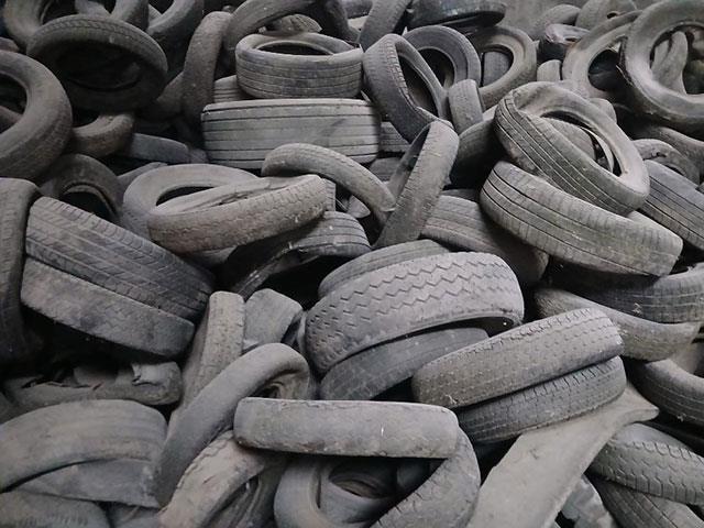 Autobanden - Containerverhuur Joosen in Brecht