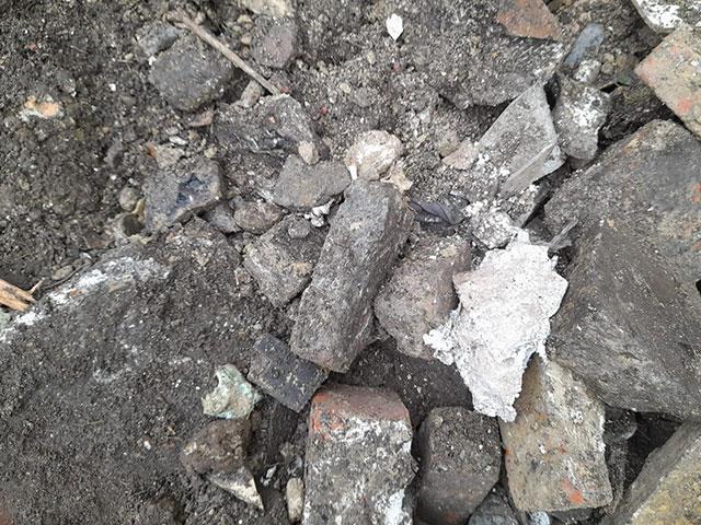 Onzuiver steenpuin - Containerverhuur Joosen in Brecht